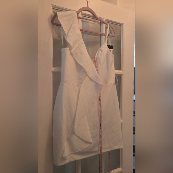 Mac Duggal White Ruffle Mini Dress- Great For Your Bridal Shower!! - Picture 10 of 16